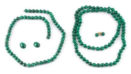 MALACHITE
Two necklaces composed of malachite bead