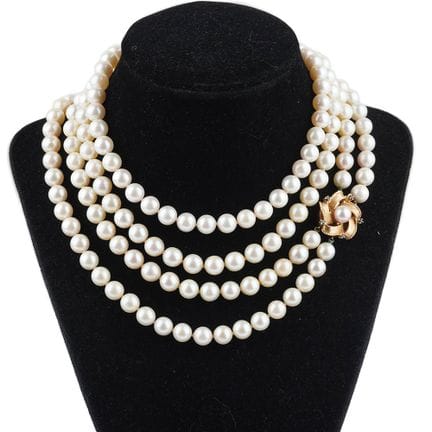 AKOYA PEARLS, 14K GOLD 
Necklace featuring 178 Ako