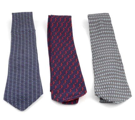 HERMES
Set of three Hermès ties, 100% silk