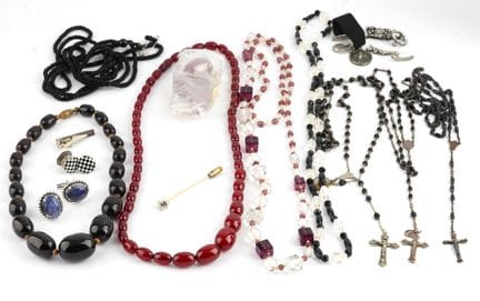 MODESCHMUCK / KOSTÜME
Verschiedene Modeschmuckstüc