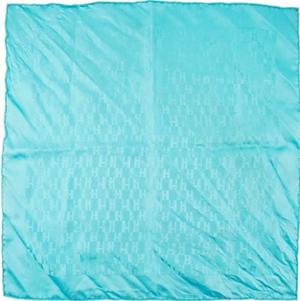HERMÈS
Hermès square, 100% silk
41 x 41 cm - 16.25