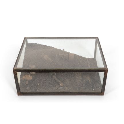 CHEN ZHEN (1955-2000) 
Aquarium, aproximadamente 1