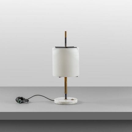 STILNOVO  1960er Jahre.
Eine Tischlampe.
Marmor, l