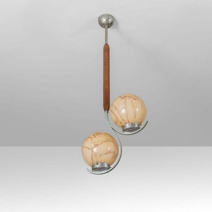 A PENDANT LAMP from the 1930s. 
Chrome-plated bras