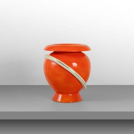 DERUTA, 1930s. 
A large vase.
Decorated ceramic.
P
