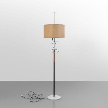 EINE STANDLAMPE aus den 50er Jahren. 
Marmor, lack