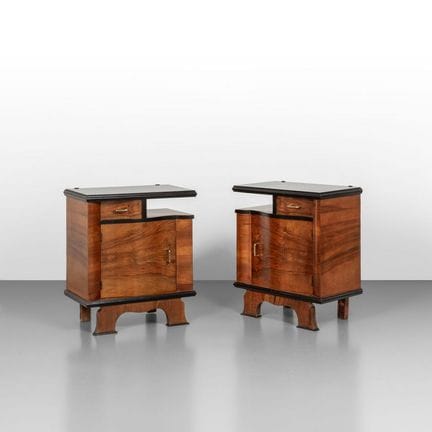 DUE COMODINI  anni '40.
Legno di noce  legno ebani
