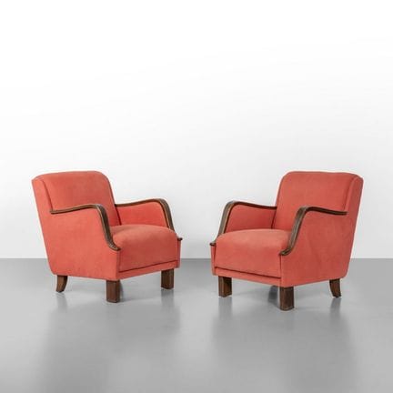 DUE POLTRONE  anni '40. 
Legno di noce  imbottitur