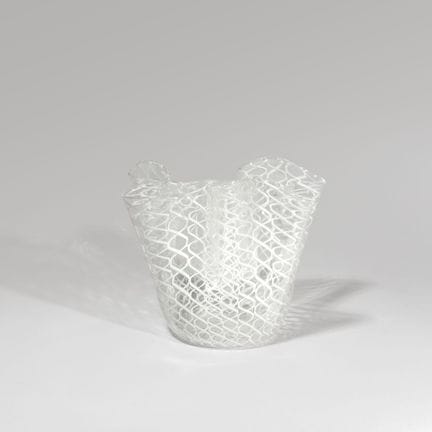 VENINI  1970 ca.
Un vaso 'fazzoletto' con canne a 