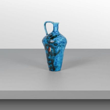 GUIDO GAMBONE  20世纪50年代。
一个倒水壶。
装饰陶瓷。
署名“Gambone I