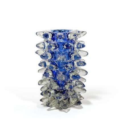 MURANO  anni 2000.
Un vaso in vetro rostrato blu.
