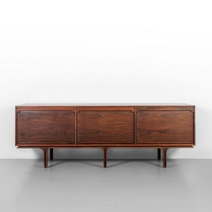GIANFRANCO FRATTINI  BERNINI  1960.
Una credenza m