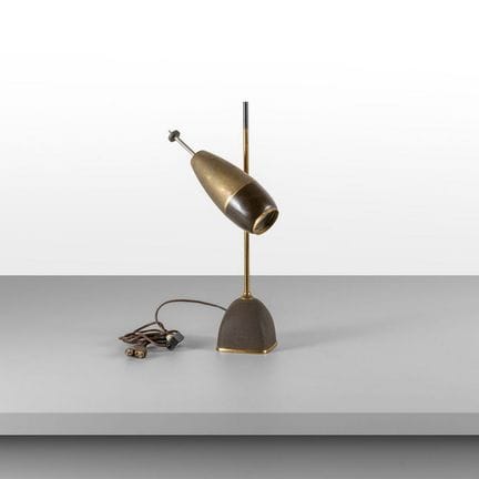 OSCAR TORLASCO  LUMI  Milano  1965.
Una lampada da