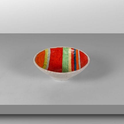 GUIDO GAMBONE  20世纪50年代。
一件餐桌中心装饰品。
装饰陶瓷。
署名“Gambo