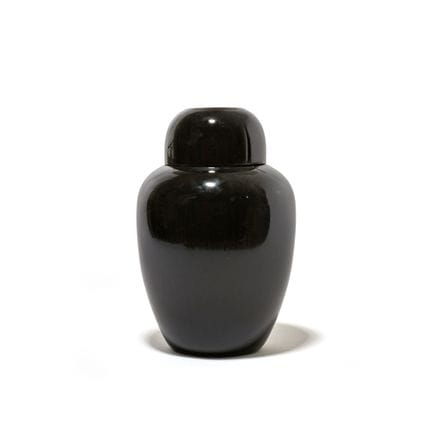 MURANO  1970 ca.
Un vaso 'cinese' in vetro nero.
C