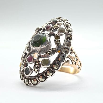 Large, stylized marquise ring in 18K gold (750) an