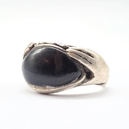 Bague chevalière en argent à motif de deux mains r
