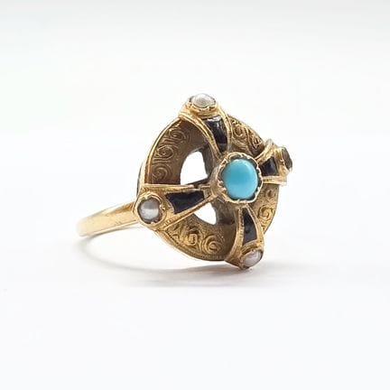 9K yellow gold (375°°) and silver ring featuring a