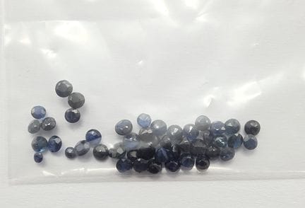 Lot de saphirs pour un poids total de  5,66 carats