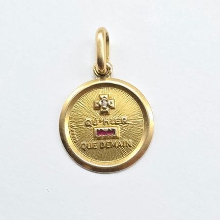 AUGIS A Signé Médaille d'Amour en or jaune 18 K (7
