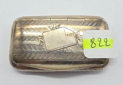 Tabatière en argent massif, intérieur vermeil, rec