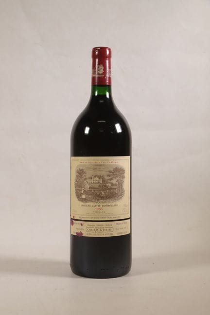 波尔多——1瓶大瓶装（Magnum），波亚克产区，拉菲罗斯柴尔德酒庄，一级庄，1986年份。瓶盖上有