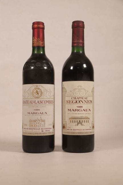 BORDEAUX - Ensemble de 2 bouteilles composé de : 
