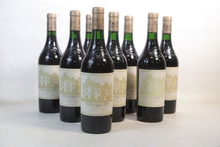 BORDEAUX - 8 bottles, Graves, Château Haut-Brion, 