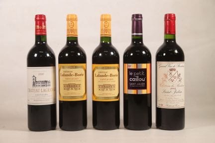 BORDEAUX - Ensemble de 5 bouteilles composé de : 
