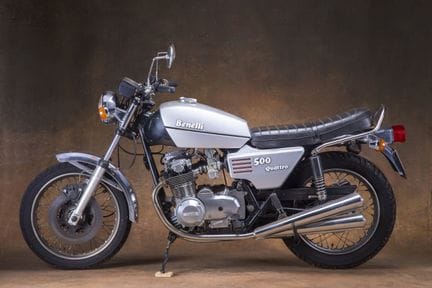 1982 BENELLI 500 QUATTRO
•	Carte grise française f