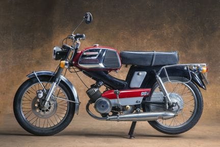 1986 MOTOBÉCANE 99Z
•	Carte grise française 
•	Num