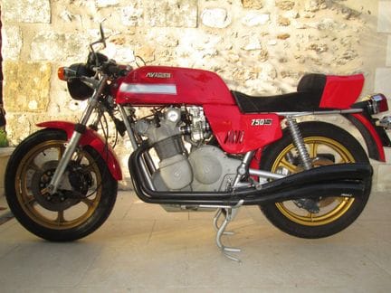1977 MV AGUSTA 750 AMERICA
•	Carte grise française
