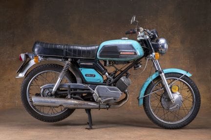 1972 MOTOBÉCANE 125 LT 
•	Carte grise française de
