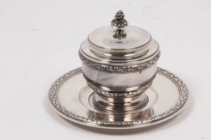 SILVER SUGAR BOWL WITH LID AND TRAY, 950 parts per