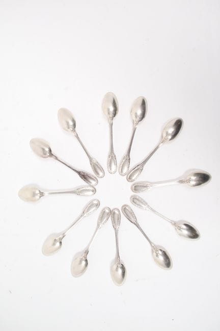 DOCE CUCHARILLAS DE PLATA, de 950 milésimas, decor