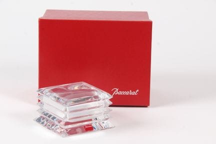 BACCARAT, kleine quadratische Kristallschatulle, i