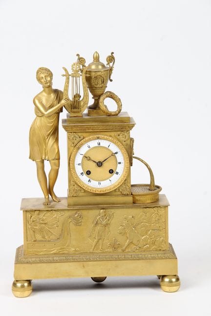 ANTIKE PENDELUHR aus vergoldeter Bronze, die Orphe