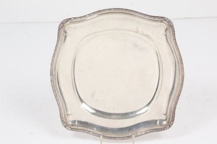 SQUARE SILVER PLATE, 950 parts per thousand, decor