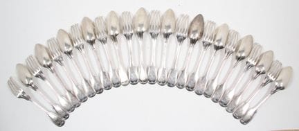 DOCE CUBIERTOS DE MESA, de plata, de 950 milésimas