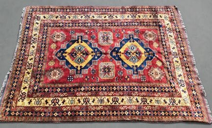 CAUCASE DU SUD
Important tapis Kazak 
Velours de l