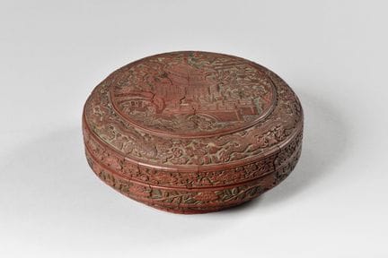 CHINE, époque Ming, (1521-1566)
Boîte couverte en 