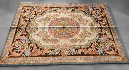 SAVONNERIE (dans le gout de la)
Grand tapis doublé