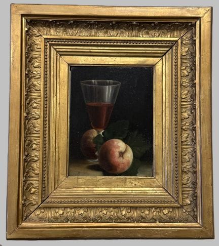 19世纪法国画派
《水蜜桃静物》
画板左下角署名“Cabos”
原装木框，饰以镀金灰泥，带有叶纹凹槽