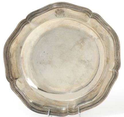 Circular silver dish with five raised edges, decor