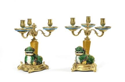 SET OF FÔ DOG CANDELABRA,
Made of polychrome-glaze