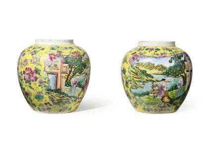 CHINA
PAIR OF VASES made of glazed porcelain with 
