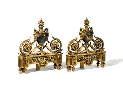 COPPIA DI ALLAI 
In bronzo dorato e patinato, che 