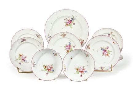 NIDERVILLER
Part of a porcelain service, the wing 