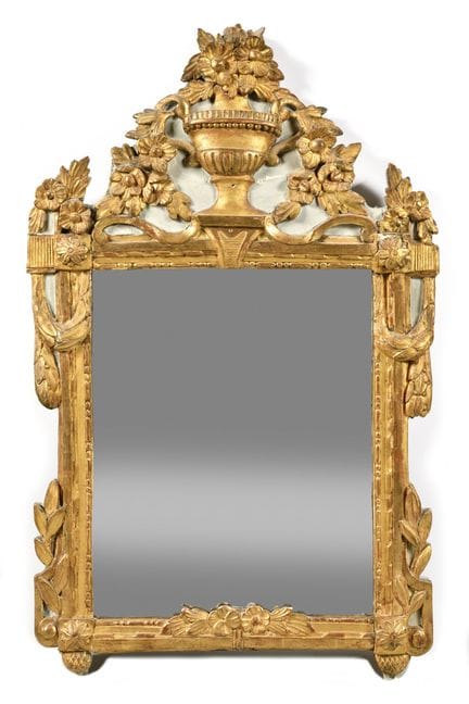 SPECCHIO in legno modanato, intagliato, dorato, co