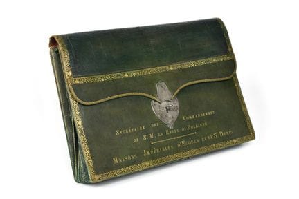 PORTEFEUILLE DE COMMANDEMENS DE S.M. LA REINE DE H